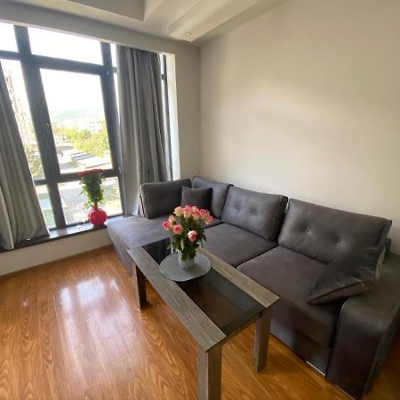 Sunny Apartment Dilijan Bagian luar foto