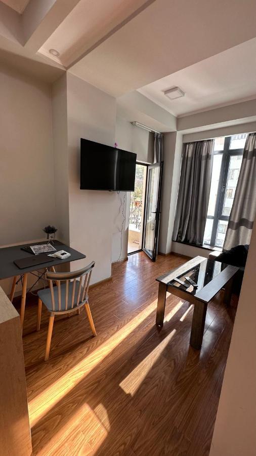 Sunny Apartment Dilijan Bagian luar foto